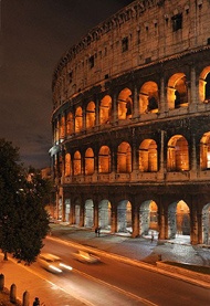 Veduta serale del Colosseo