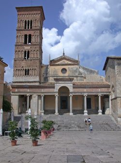 Il Duomo di San Cesareo, Terracina
