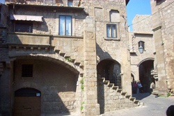 Uno scorcio del quartiere medievale di San Pellegrino